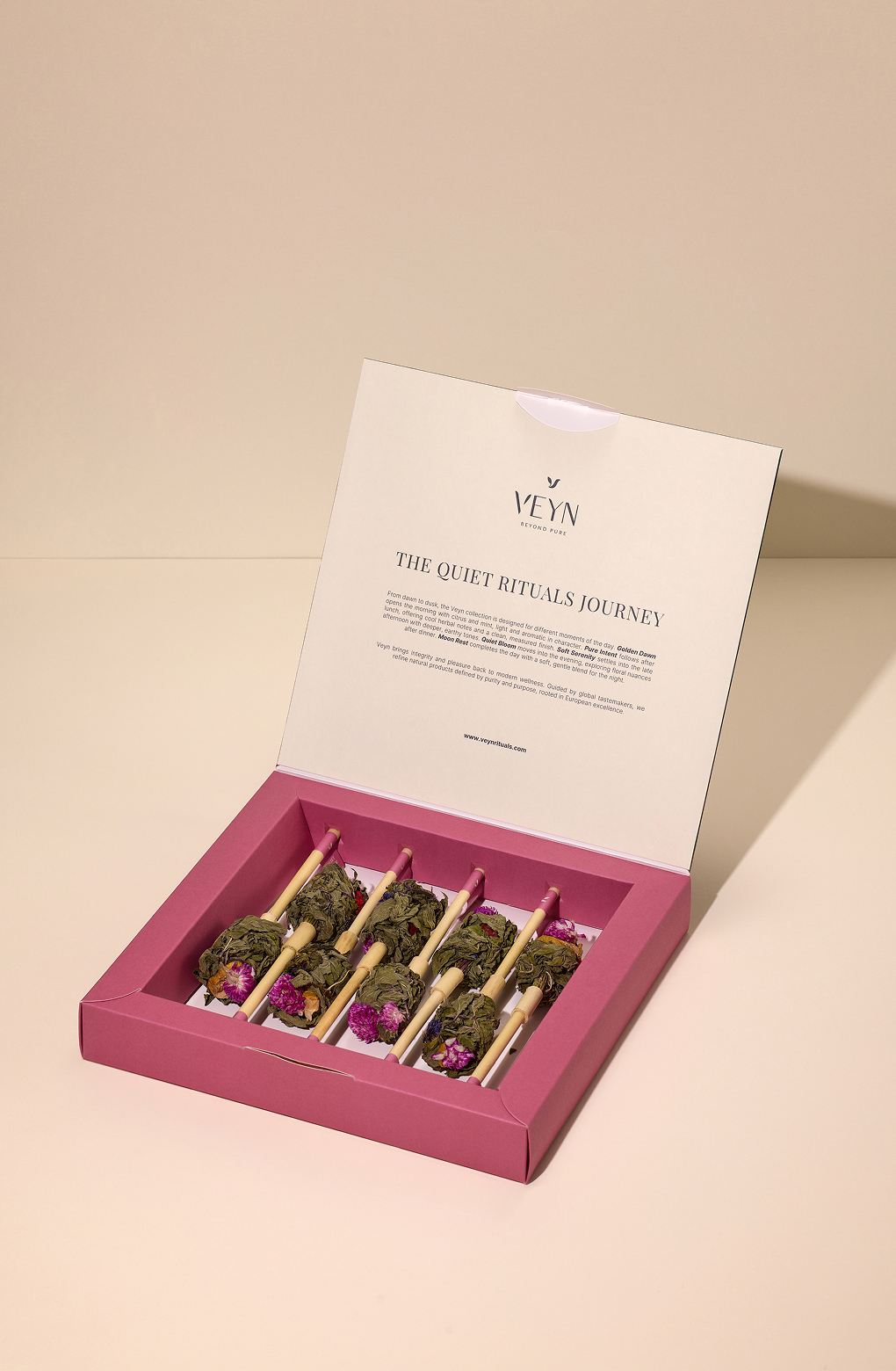 Quiet Bloom botanical tea bouquet by VEYN